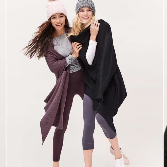 Lululemon Live Freely Wrap Black Merino Wool One Size NWT - Picture 2 of 4